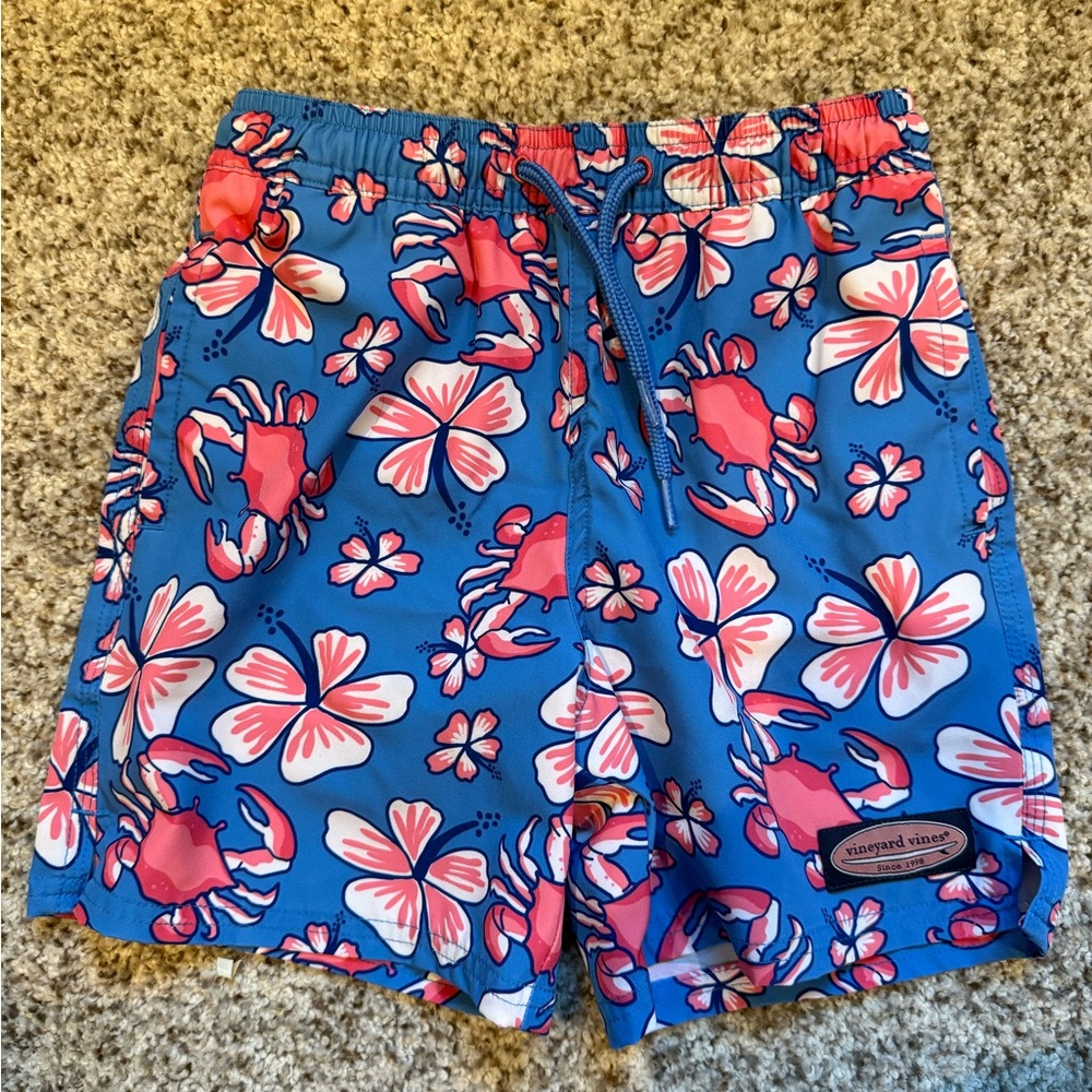 MAKE OFFER - Boys Size 7 Vineyard Vines Blue and Pink Patterned Swim Trunks